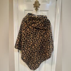 LE MODA Cheetah/Leopard/Animal Print Poncho One Size
